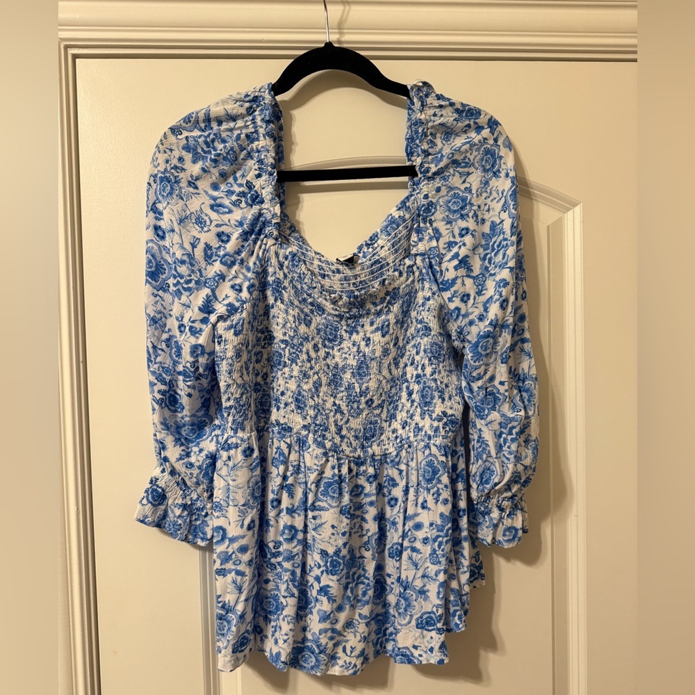 Crown & Ivy Floral Blouse